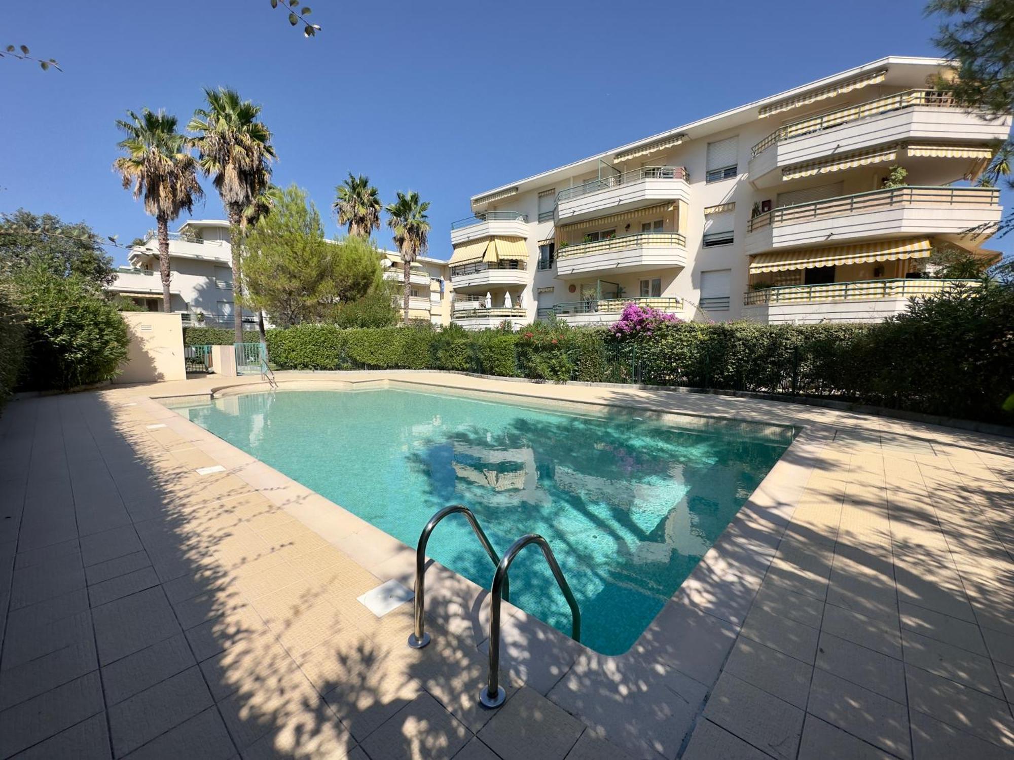 Regent Cote D'Azur Air-Conditioned, Pool, Garden & Parking Villeneuve-Loubet Exterior foto