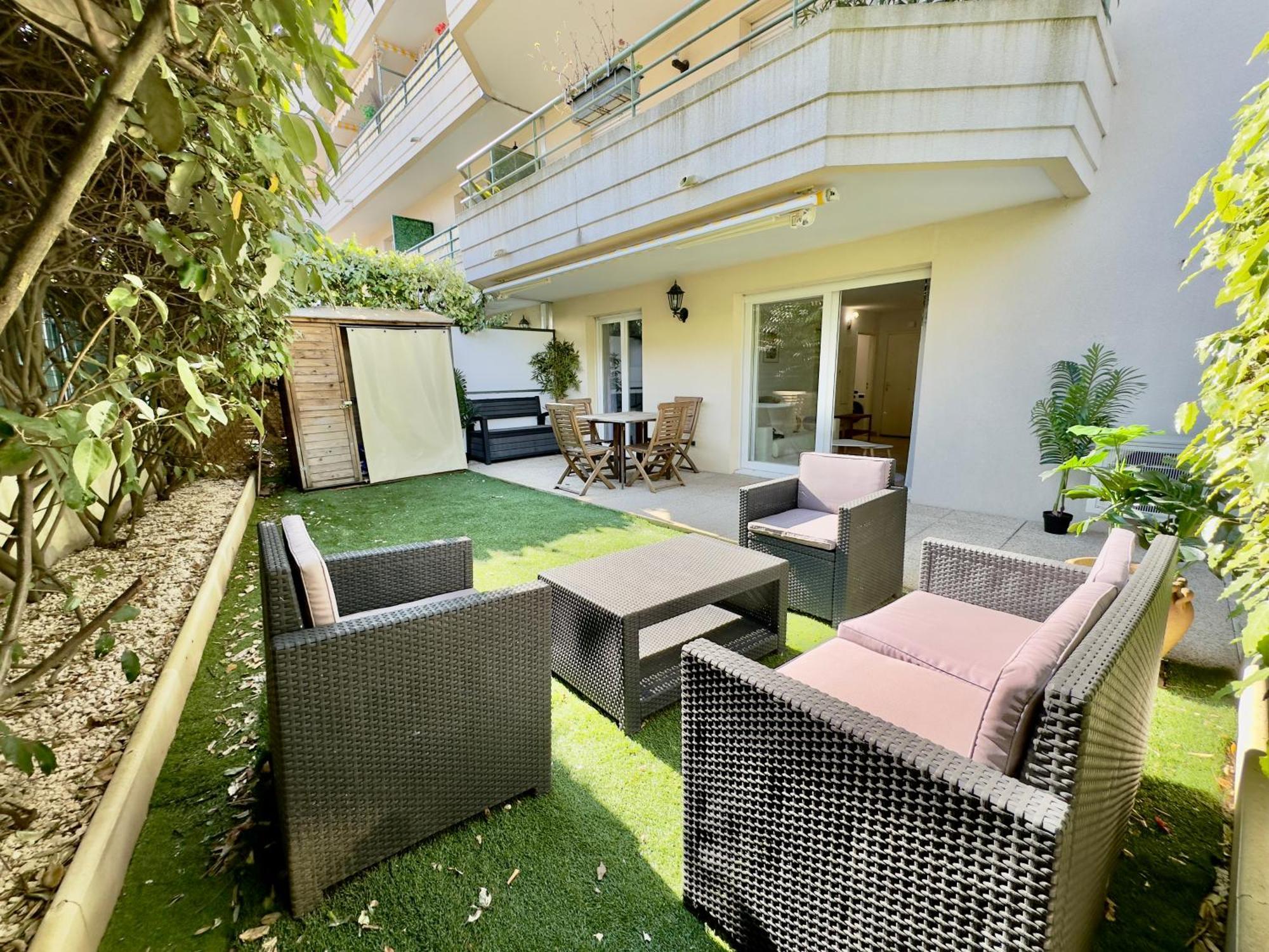 Regent Cote D'Azur Air-Conditioned, Pool, Garden & Parking Villeneuve-Loubet Exterior foto